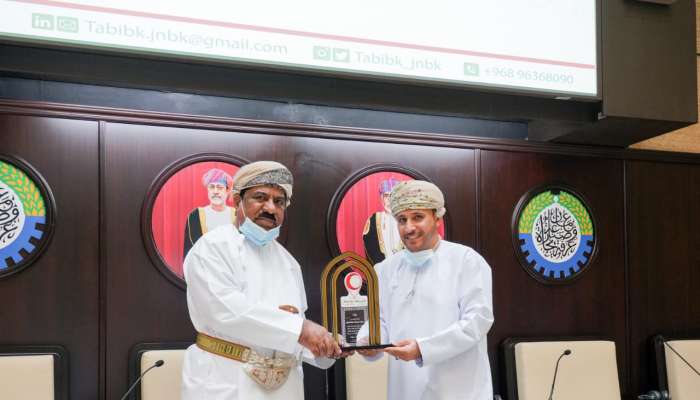 بقاعدة بيانات تشمل الخدمات الصحية والطبية.. تدشين تطبيق 'طبيبك جنبك'