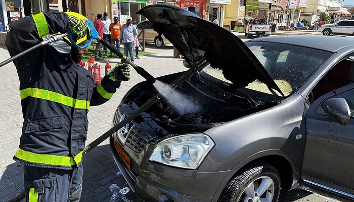 Vehicle catches fire in Oman