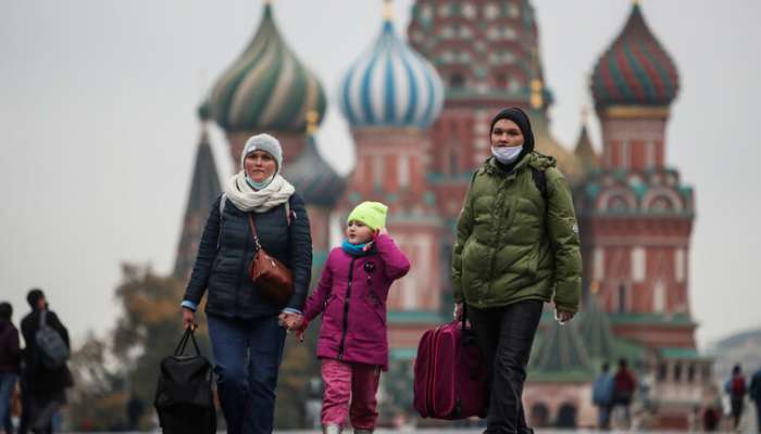 الكرملين يتوقع عودة الحياة إلى طبيعتها بحلول منتصف الصيف المقبل