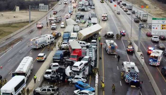 وفاة 5 أشخاص واصابة 30 آخرين جرّاء حادث مروري كبير بأمريكا