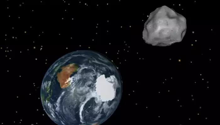 ’ناسا’: كويكب بحجم ملعب كرة قدم يقترب من الأرض