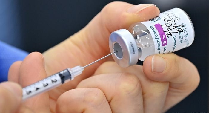 France allows elderly to get AstraZeneca COVID vaccine