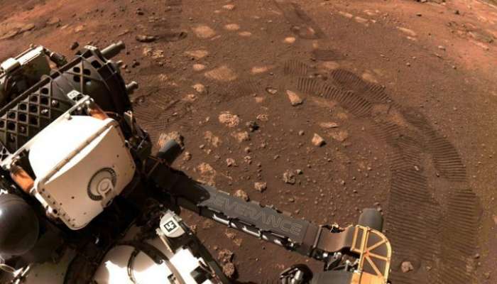 مسبار ناسا يجري اختبار قيادة على سطح المريخ
