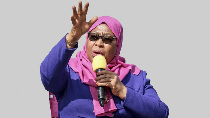 سامية حسن تؤدي اليمين الدستورية رئيسة لتنزانيا
