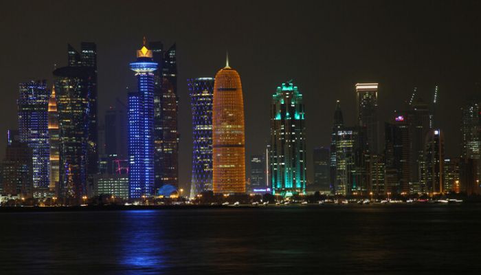 قطر تعيد فرض بعض القيود على خلفية موجة ثانية وسلالات جديدة من كورونا