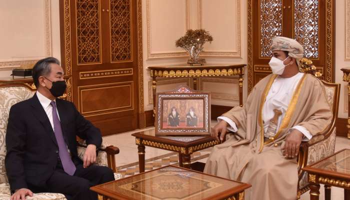 Al Nu'amani meets China’s Foreign Minister