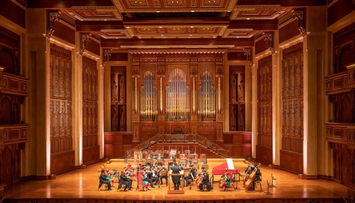 انطلاق أولى حفلات سلسلة 'مسارات عبر الموسيقى الكلاسيكية' بالأوبرا السلطانية