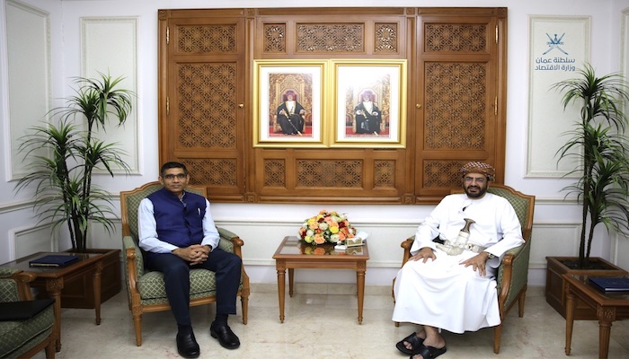 Oman’s Minister of Economy receives Indian Ambassador