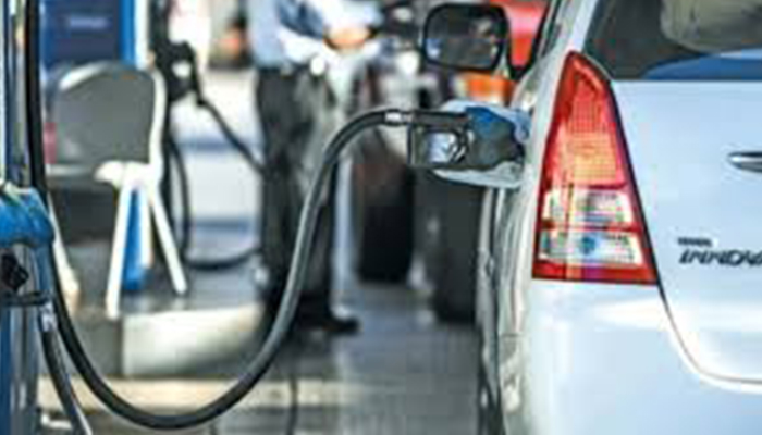 Oman to apply VAT on fuel