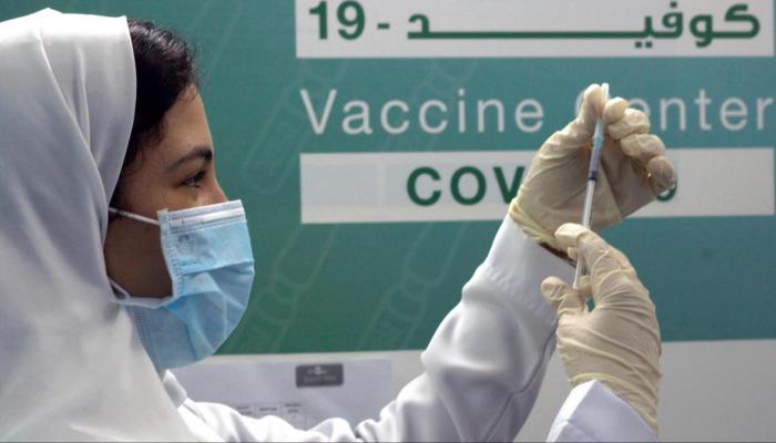 السعودية: 55% من إصابات كورونا هي بين الإناث لقلة إقبالهن على التطعيم