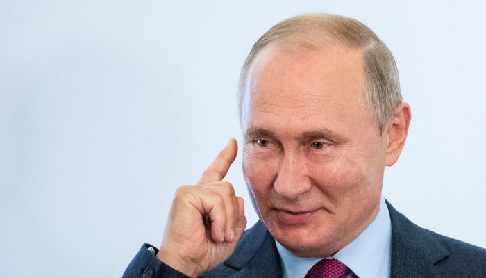 بوتن يعلن عن إجازة لمدة 10 أيام لمواجهة كورونا