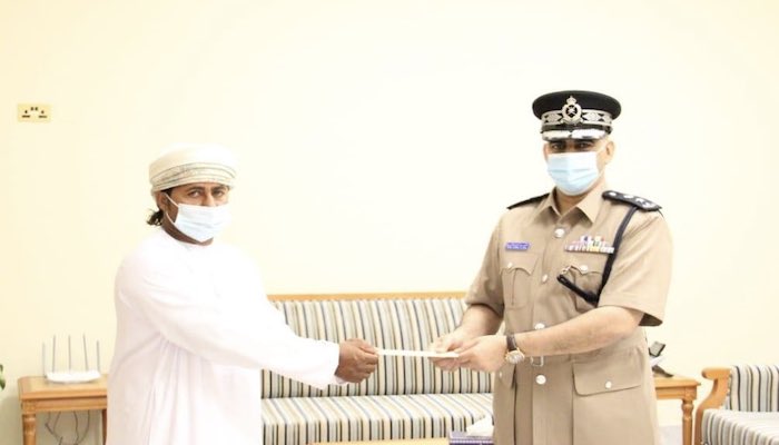 Three citizens in Oman honoured for assistance in rescue operations
