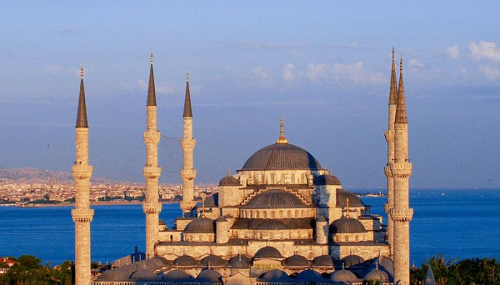 تراجع قطاع السياحة في تركيا خلال الربع الأول من عام 2021