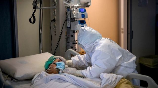 الصحة : 276 مريض بفيروس كورونا يرقد في العناية المركزة