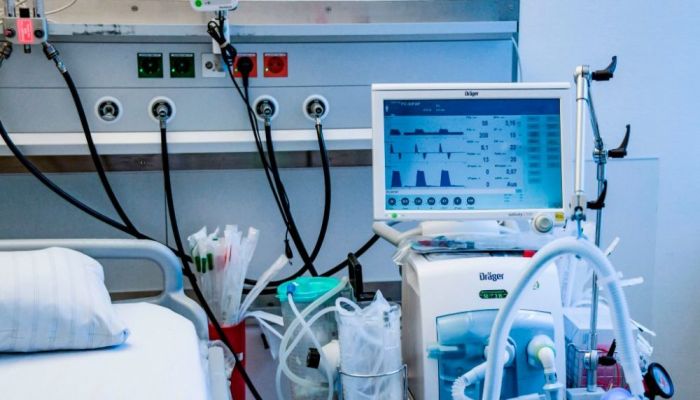 الصحة: 263 مريضًا بكورونا يرقد في العناية المركزة