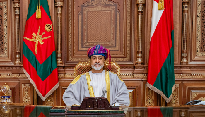 His Majesty greets citizens, residents on Eid-al-Fitr