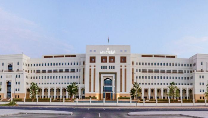 الحكومة تؤكد: ألف وظيفة شهريا في القطاع الحكومي المدني والعسكري حتى نهاية العام