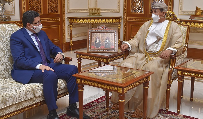 Minister receives Yemeni Foreign Affairs Minister in Oman