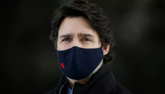 رئيس وزراء كندا يشارك في وقفة احتجاجية عقب مقتل أسرة مسلمة دهسا