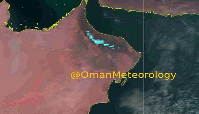 Thunderstorms in parts of Al Hajar