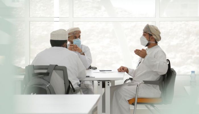 اعتماد يساهم في تحقيق أولويات رؤية عمان 2040