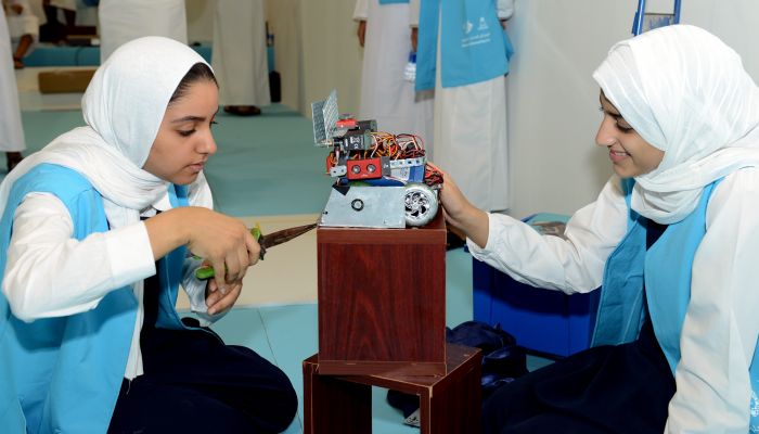 ختام المرحلة الأولى من برنامج إعداد الدليل الاسترشادي للأنشطة الإثرائية للطلبة الموهوبين