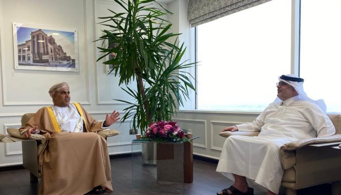 الشعيلي يبحث تعزيز التعاون مع مسؤولين قطريين
