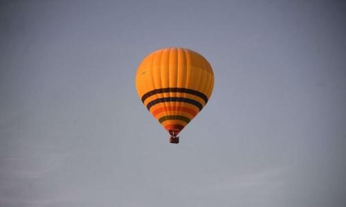 وفاة خمسة أشخاص إثر تحطم منطاد في ولاية نيومكسيكو الأمريكية