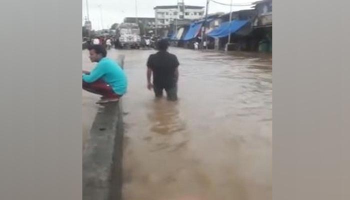 Heavy rain causes waterlogging in Maharashtra's Bhiwadi