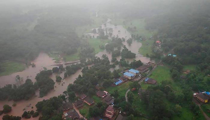 IAF carries out flood relief operations in Maharashtra's Ratnagiri