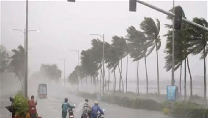 بعد الفيضانات المدمرة.. إعصار يجتاح شرق الصين
