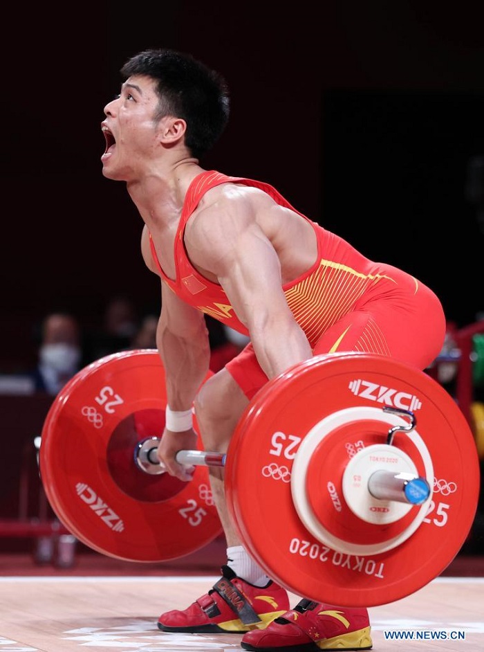 Chinese weightlifter Li crowned men's 61kg champion at Tokyo 2020