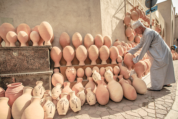 We Love Oman: Traditional pottery industry in Bahla