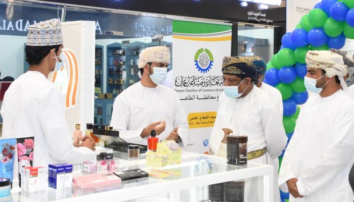 رئيس الغرفة يفتتح مبادرة المنافذ التسويقية بمحافظة الظاهرة