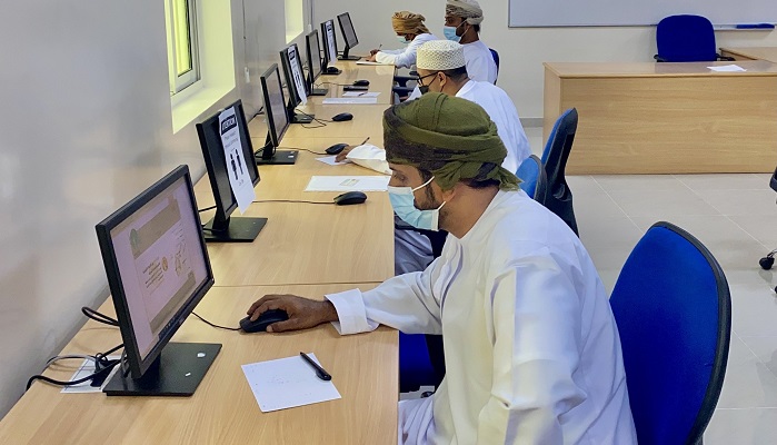 Over 300 applicants participate for government job vacancies in Dhofar