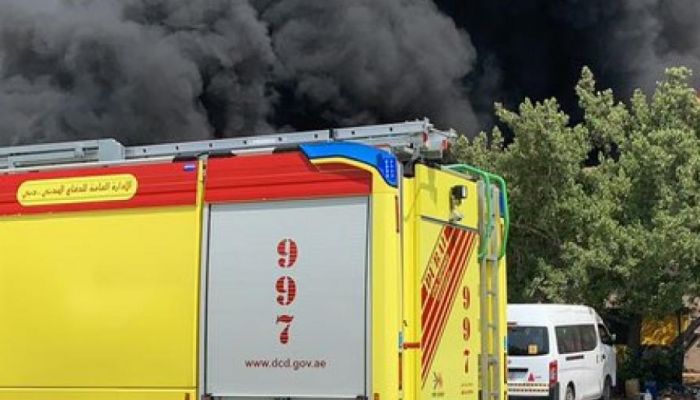 دبي: حريق في مصنع للبلاستيك بمنطقة جبل علي