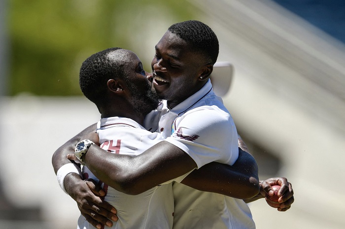 Kemar Roach helps Windies register thrilling one-wicket victory over Pak in 1st Test