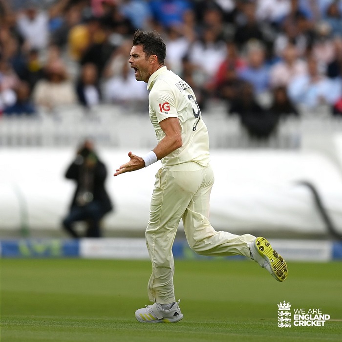 Rahane, Pujara fall as England edge ahead going into final day