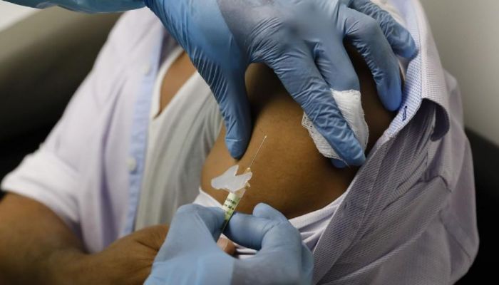 الصحة القطرية توافق على إعطاء جرعة ثالثة من لقاحات كورونا