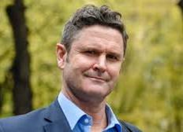 Former New Zealand skipper Chris Cairns paralysed after life-saving surgery