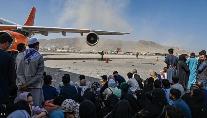 الرئيس الأمريكي يحذر من هجوم جديد على مطار كابل