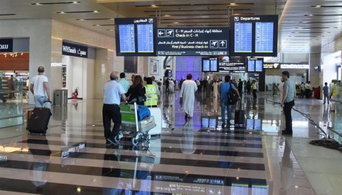 التطعيم شرط لدخول مطارات عمان