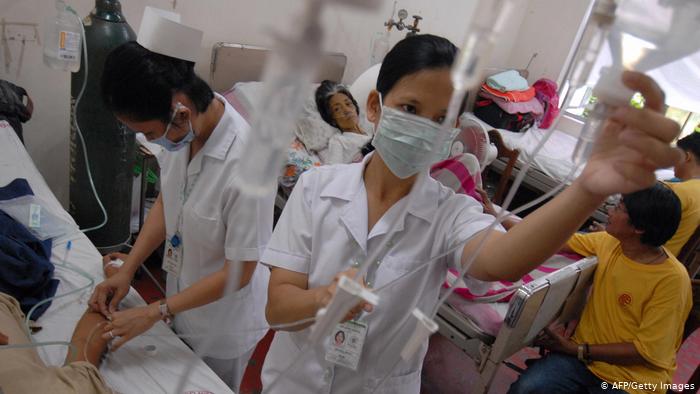 Philippines: Nurses threaten mass resignation amid COVID surge