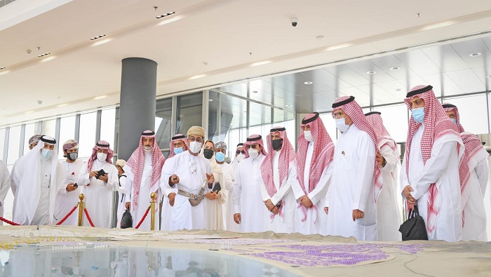 Saudi delegation visits Special Economic Zone in Oman