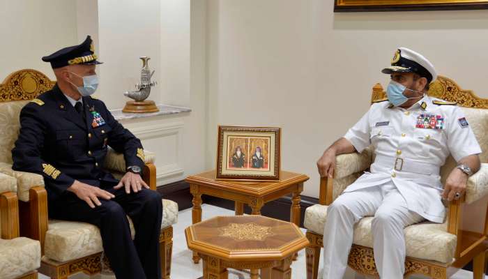 Chief of Oman's armed forces receives Italian Defence General