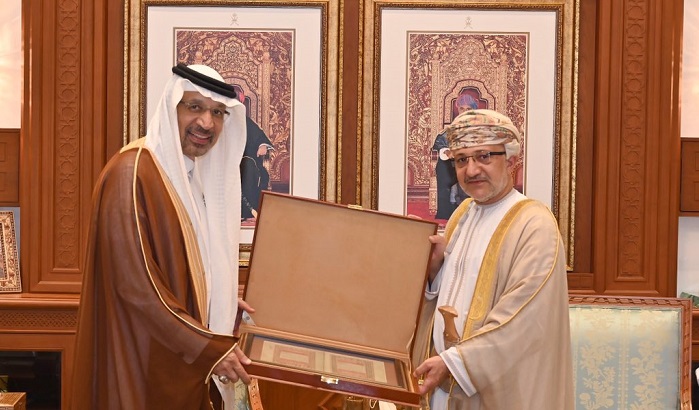 Minister receives Saudi Minister of Investment