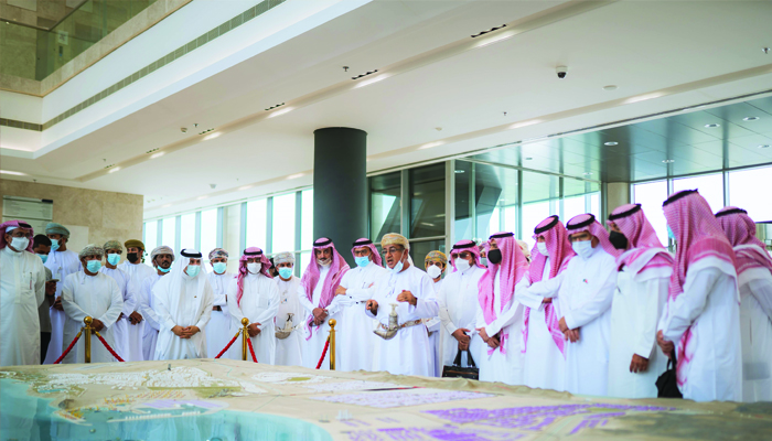 تهدف عمان والمملكة العربية السعودية إلى تعزيز التعاون في العديد من القطاعات