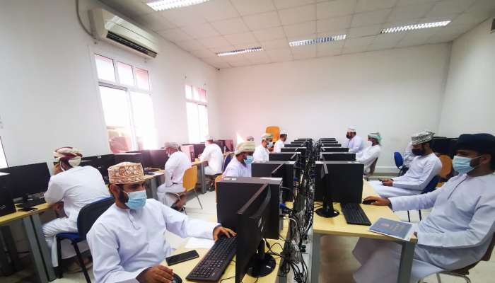 Examinations for over 1,500 job seekers in public sector begins in Oman