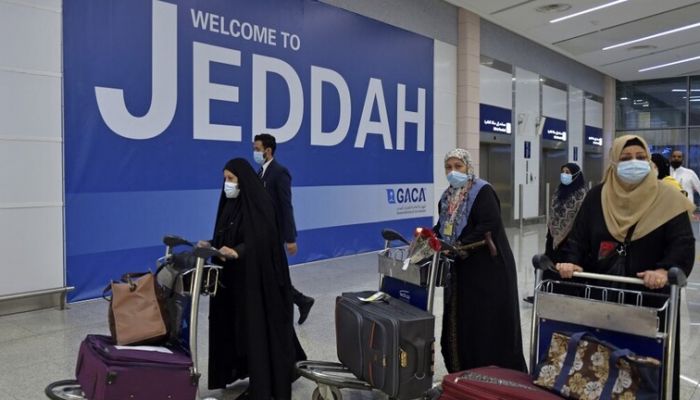 السعودية تعدّل إجراءات دخول المقيمين والزائرين