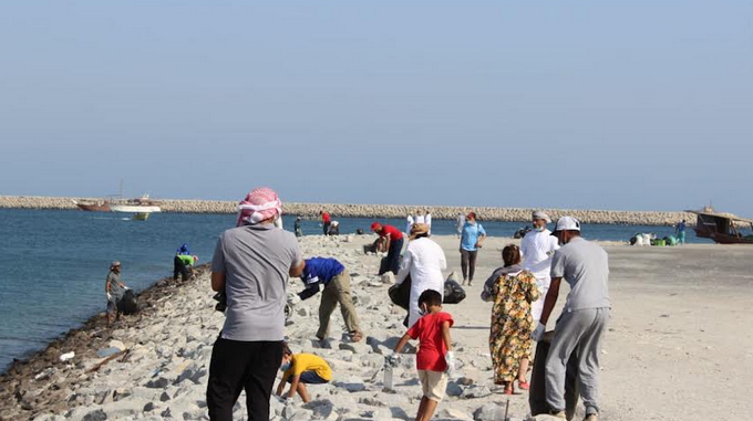 International Cleaning Day: Environment Department participates in cleaning campaigns in Oman